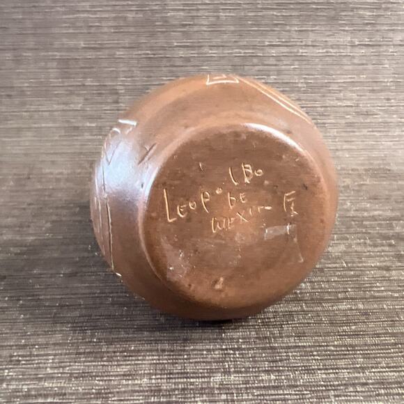 Leopoldo de Mexico Vase-Aztec Face Design-5in Art Pottery-Signed Vintage Ceramic - Picture 6 of 7